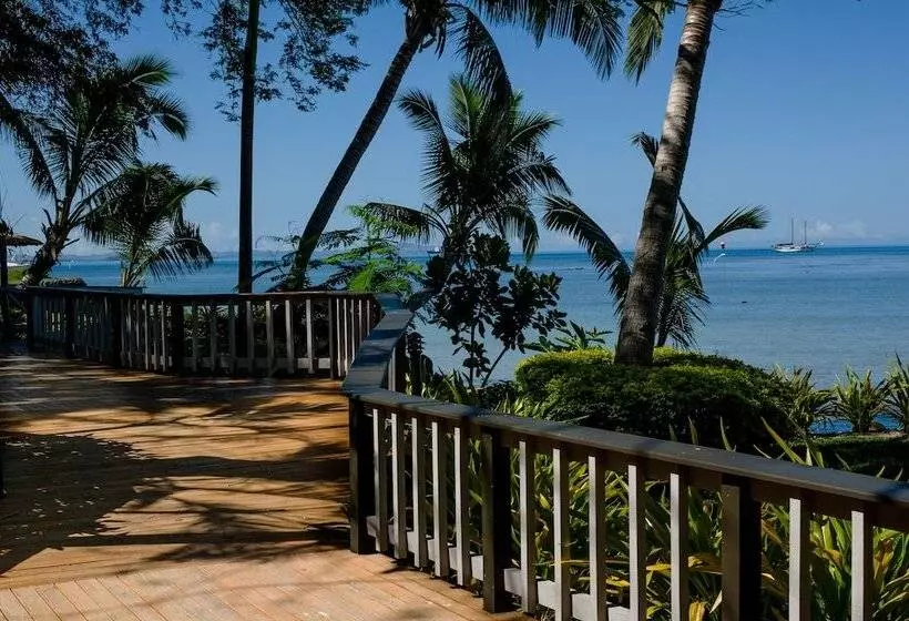بانگلوی استاندارد با چشم‌انداز دریا, First Landing Beach Resort & Villas