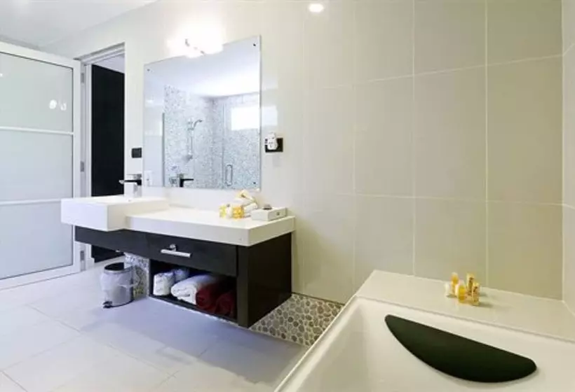 آپارتمان 3 خوابه, First Landing Beach Resort & Villas