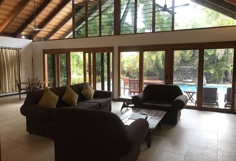 침실 2개 빌라, First Landing Beach Resort & Villas