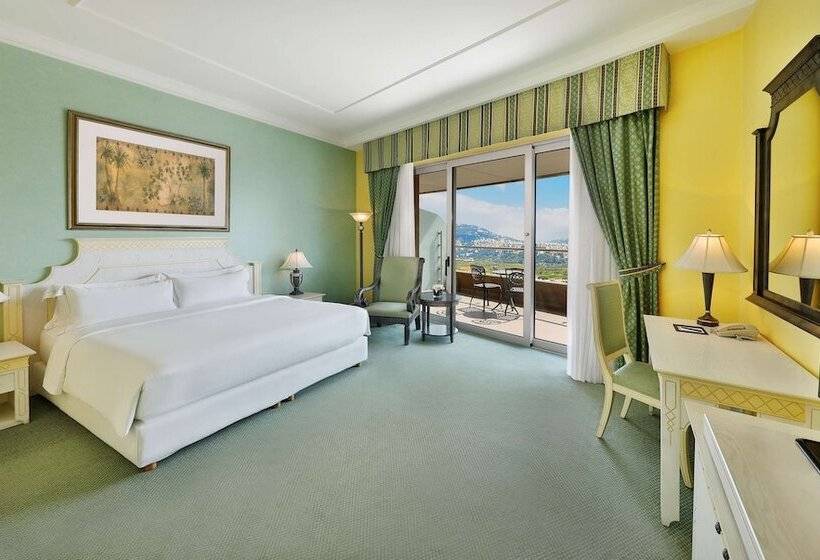 اتاق اجرایی, Al Habtoor Grand