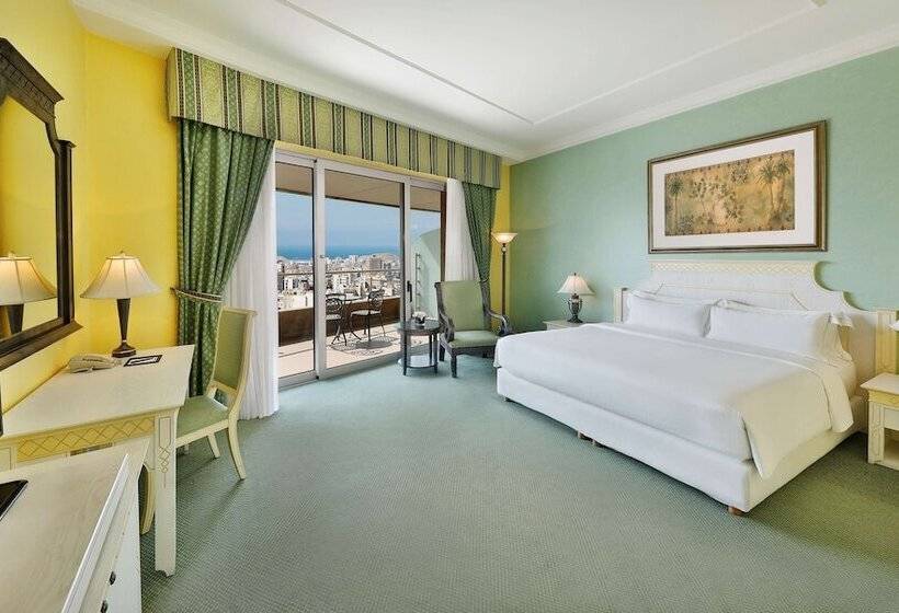 اتاق اجرایی, Al Habtoor Grand