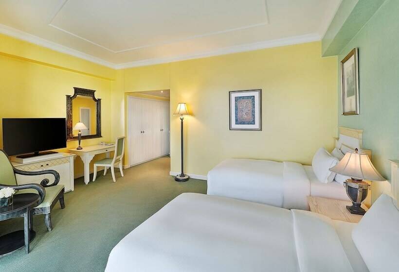 اتاق اجرایی, Al Habtoor Grand