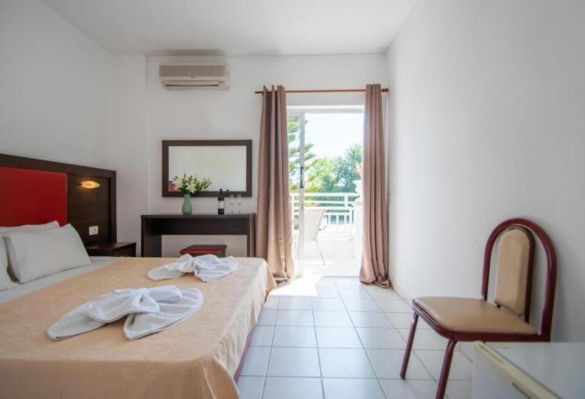 اتاق استاندارد سه نفره, Ikaros