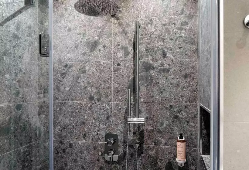 プレステージルーム, Mercure Palermo Centro