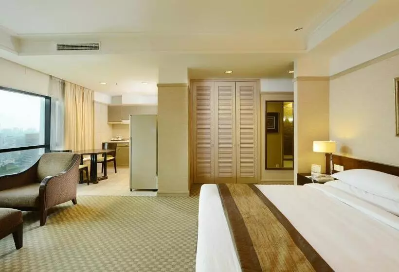 اتاق سوپریور با تخت بزرگ, Pacific Regency Hotel Suites