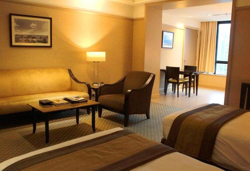 اتاق لوکس, Pacific Regency Hotel Suites