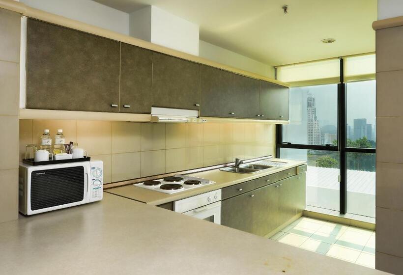 سوئیت اجرایی با تخت کینگ, Pacific Regency Hotel Suites