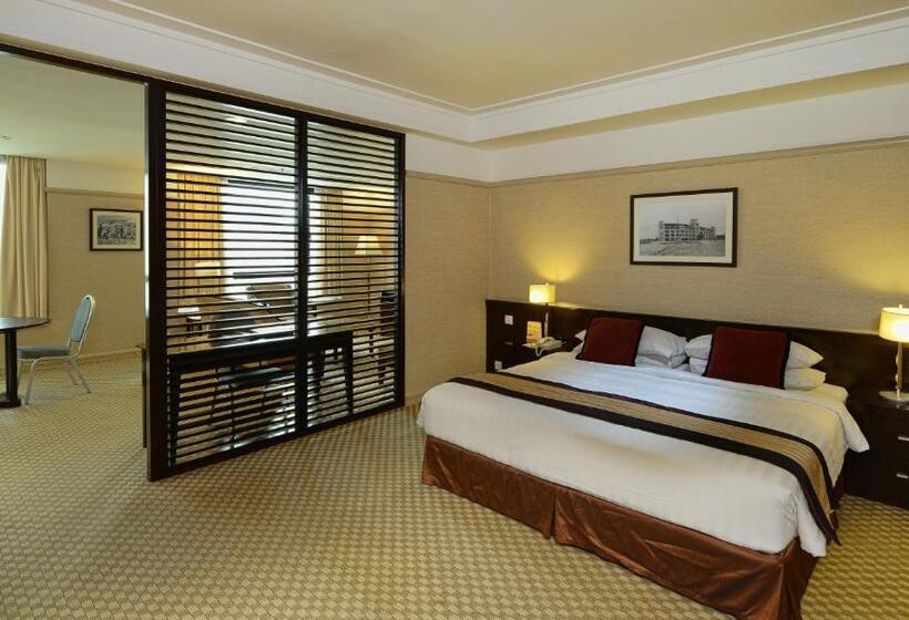 سوئیت با تخت بزرگ, Pacific Regency Hotel Suites