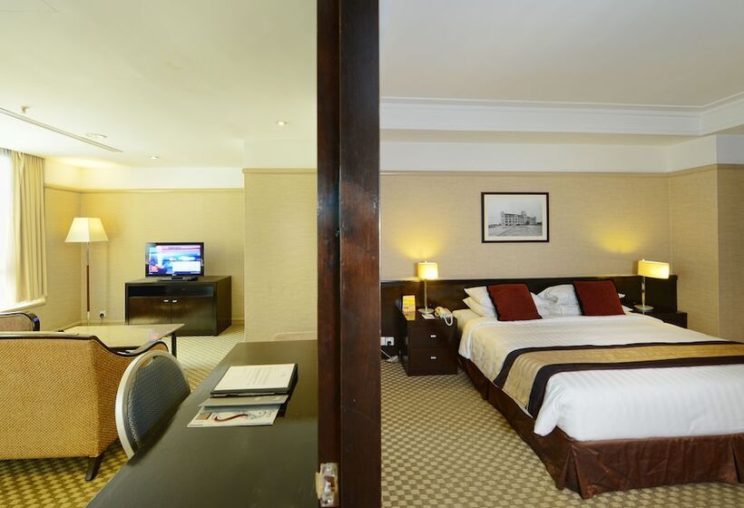 سوئیت با تخت بزرگ, Pacific Regency Hotel Suites