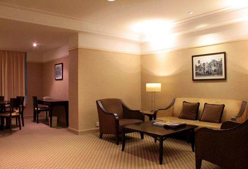 اتاق استاندارد, Pacific Regency Hotel Suites