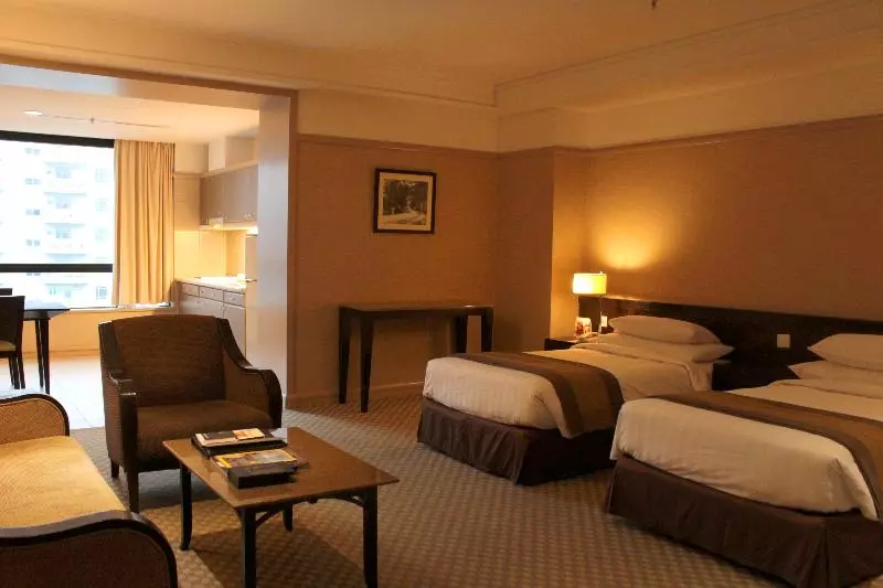 اتاق لوکس, Pacific Regency Hotel Suites