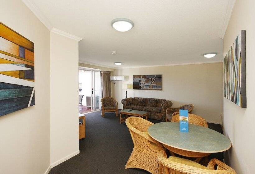 Люкс, Sovereign On The Gold Coast
