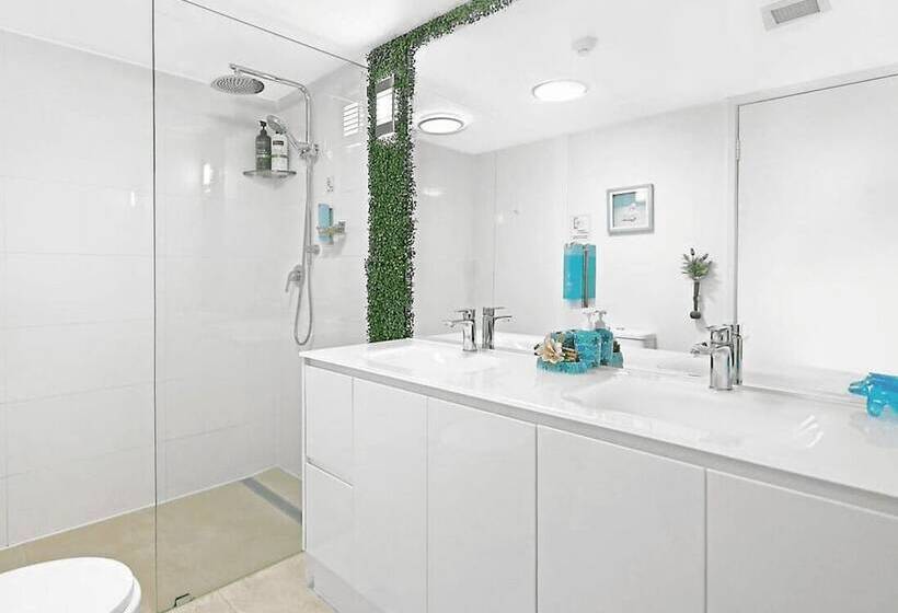 Люкс 2 Спальни, Sovereign On The Gold Coast