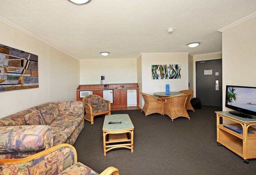 Люкс, Sovereign On The Gold Coast