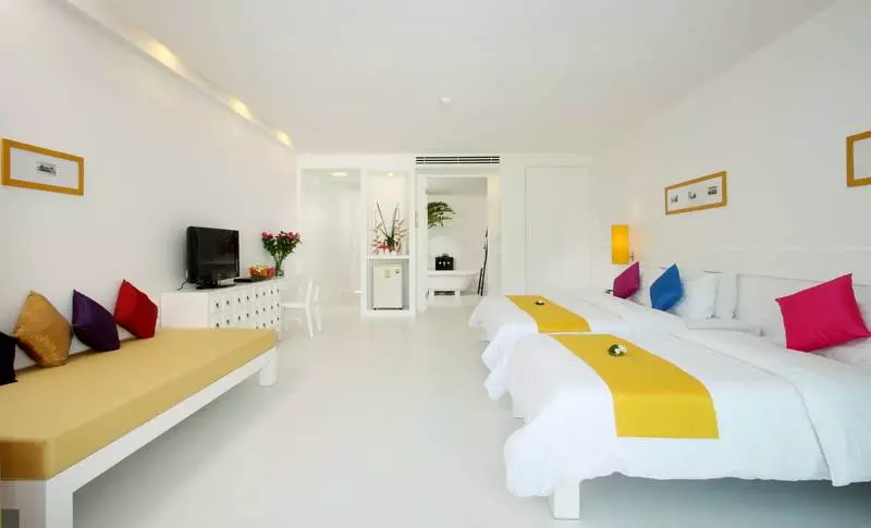اتاق لوکس با چشم‌انداز استخر, The Old Phuket   Karon Beach Resort   Sha Plus