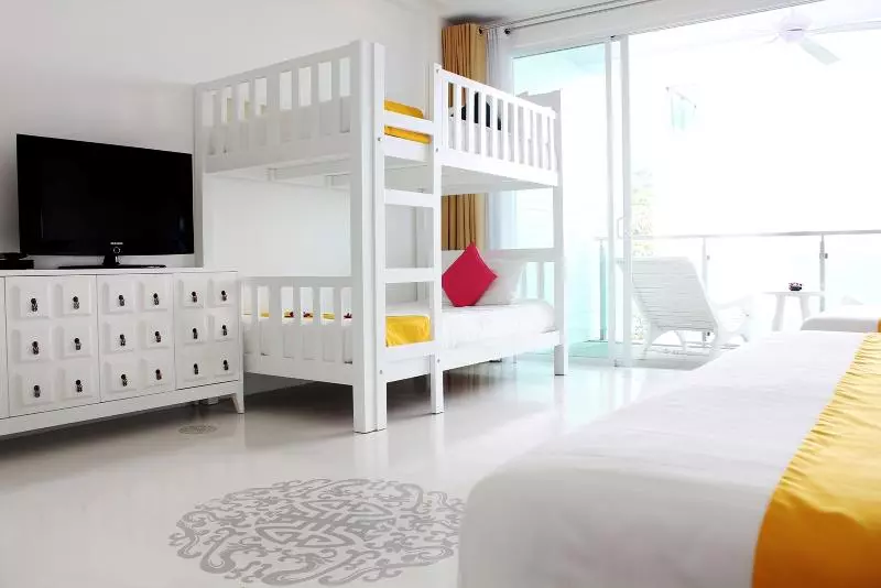 اتاق لوکس خانوادگی, The Old Phuket   Karon Beach Resort   Sha Plus