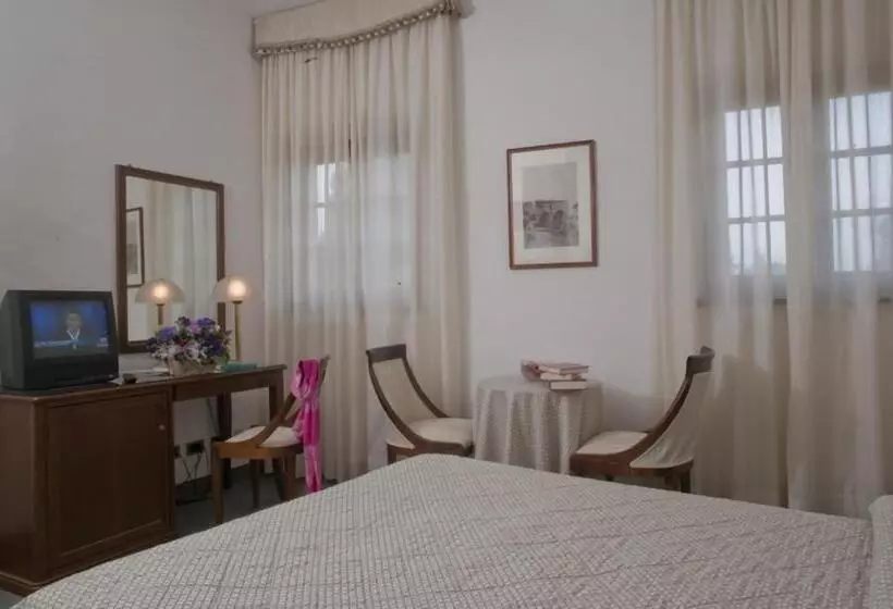 スタンダードルーム, Villa San Lucchese