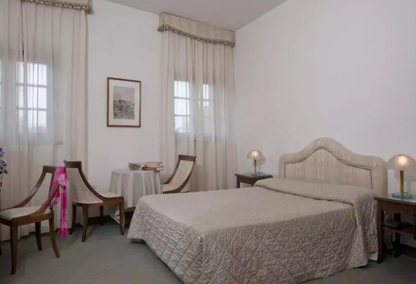 スタンダードルーム, Villa San Lucchese
