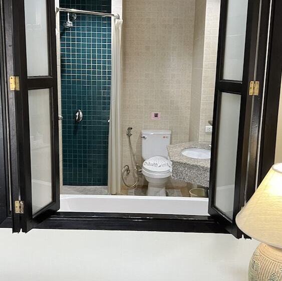 高级大房间, Kata Poolside Resort Sha Extra Plus
