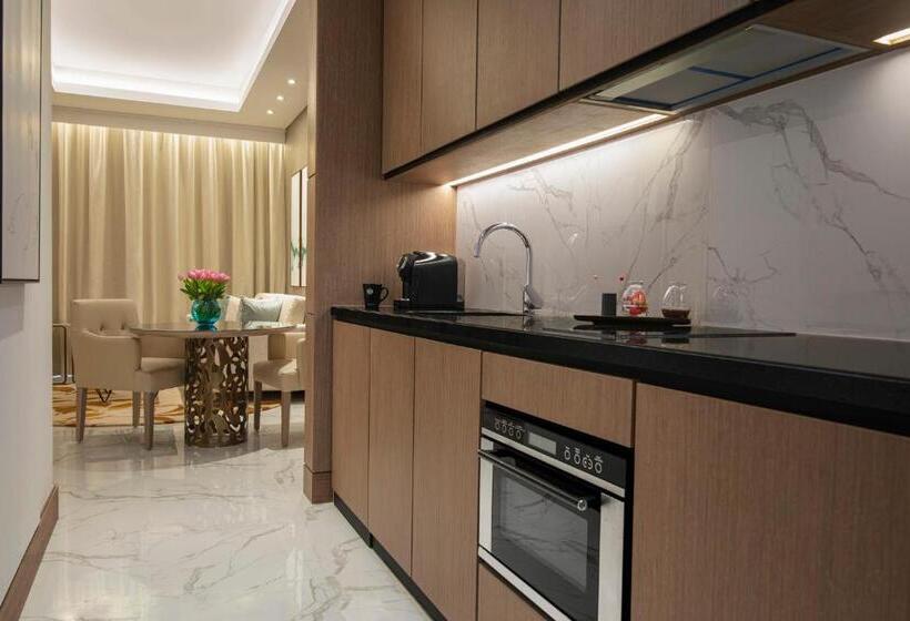 Standard Connecting Room, Al Jaddaf Rotana Suite