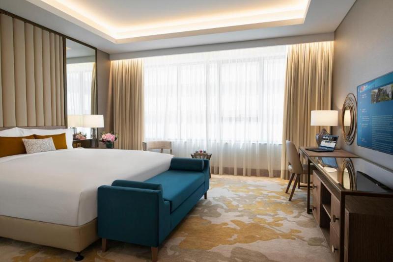 带大床的标准间, Al Jaddaf Rotana Suite