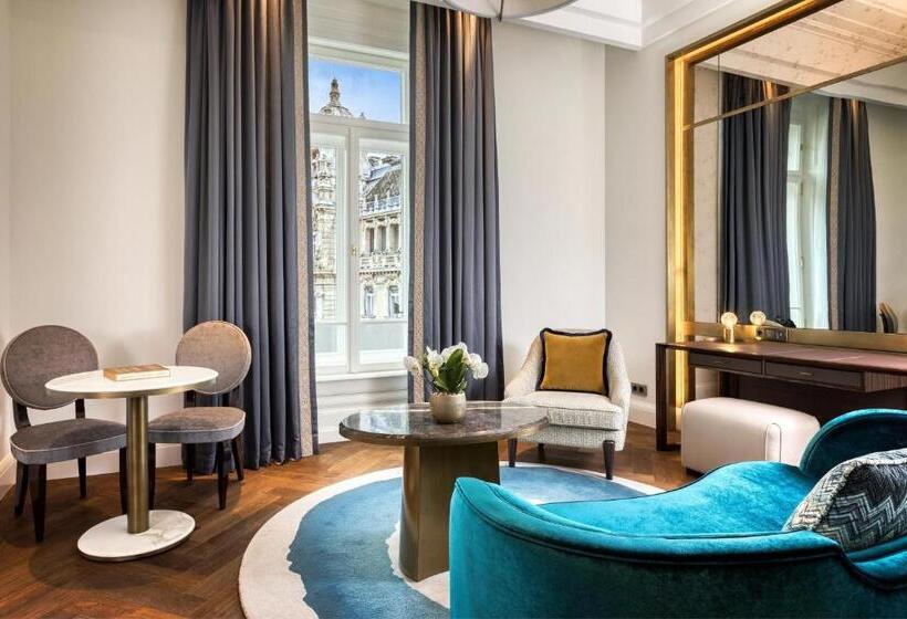 带城市景观的套间, Matild Palace, A Luxury Collection
