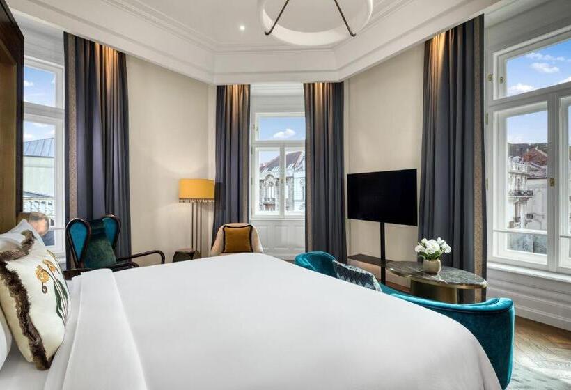 带大床的套房, Matild Palace, A Luxury Collection