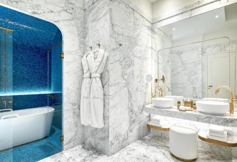 标准间带江景, Matild Palace, A Luxury Collection