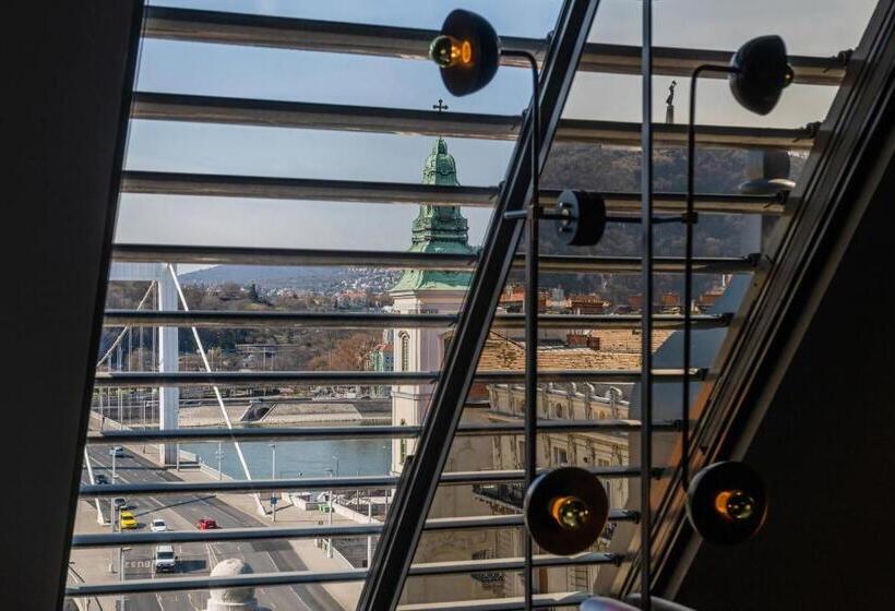 带大床的套房, Matild Palace, A Luxury Collection