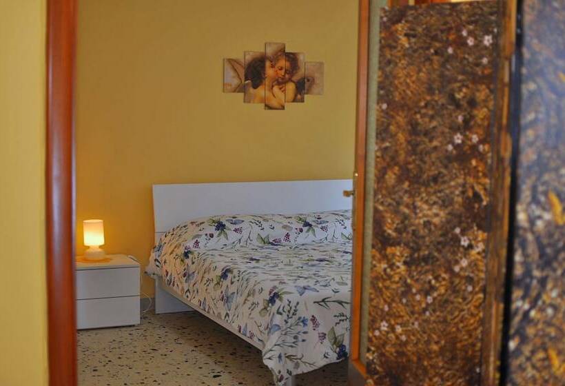 اتاق خانوادگی, B&b Manzo 11