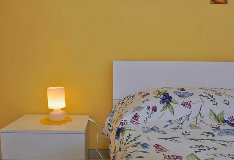 اتاق خانوادگی, B&b Manzo 11