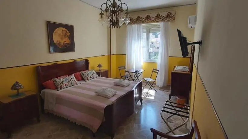 اتاق استاندارد, Tilde B&b