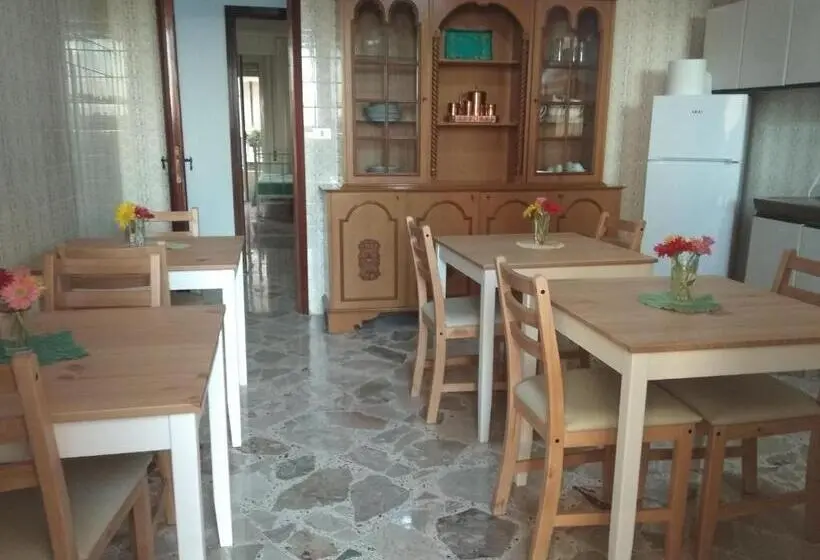 اتاق استاندارد, Tilde B&b