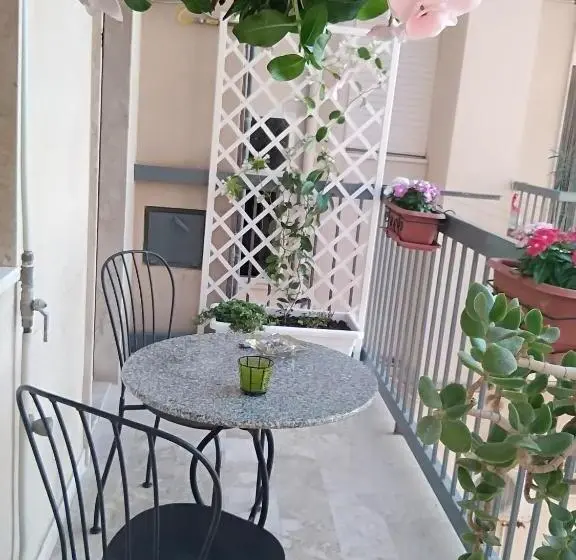 اتاق استاندارد, Tilde B&b
