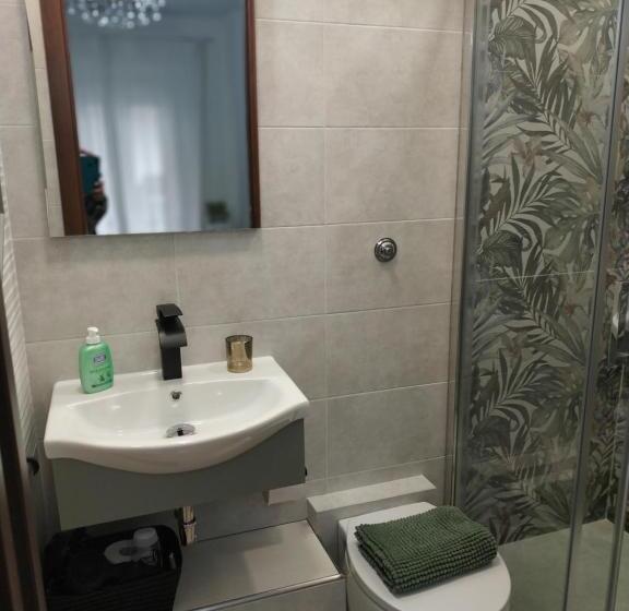 חדר סטנדרט לשלושה עם מרפסת, Tilde B&b