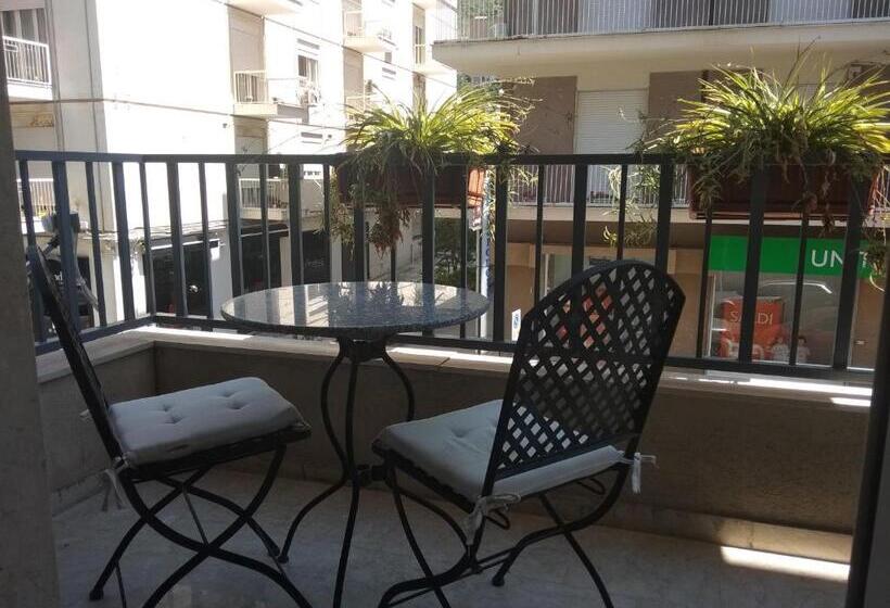 חדר סטנדרט לשלושה עם מרפסת, Tilde B&b