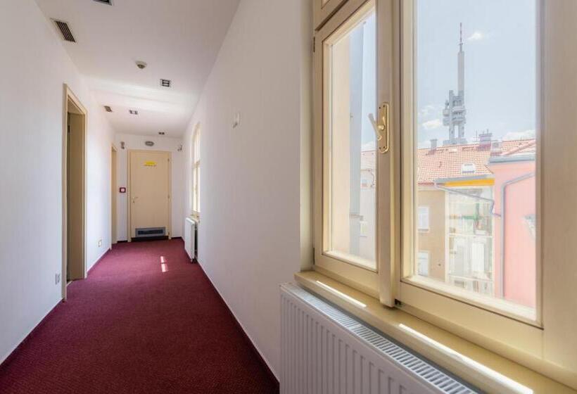 اتاق استاندارد, Ea Hotel Victoria