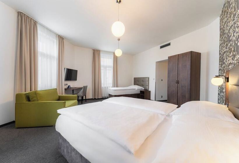 اتاق استاندارد چهار تخته, Ea Hotel Victoria