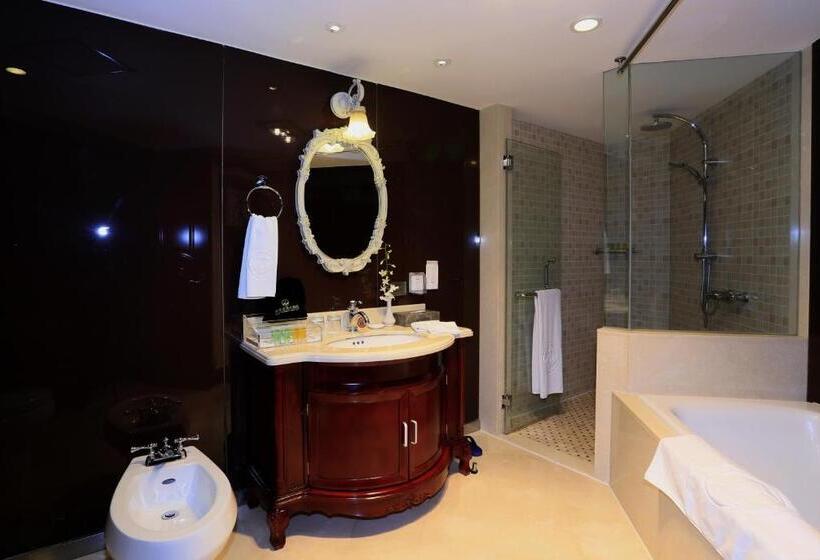 디럭스 스위트, Beijing Continental Grand