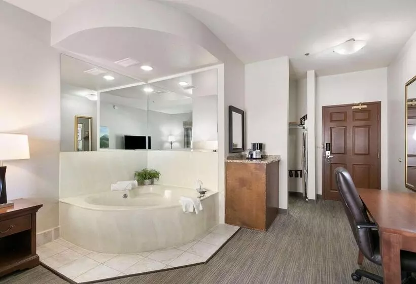 ハイドロマッサージバス付きスイート, Country Inn & Suites By Radisson, Greeley, Co