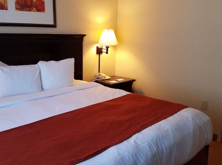 Люкс, Country Inn & Suites By Radisson Lexington Va