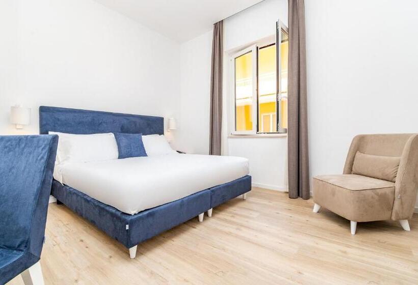 اتاق کلاسیک, Isabella Sorrento