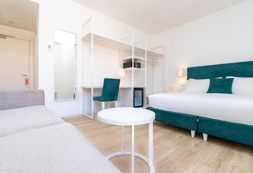 اتاق راحتی, Isabella Sorrento