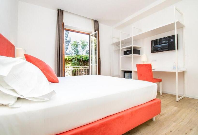 اتاق استاندارد با بالکن, Isabella Sorrento