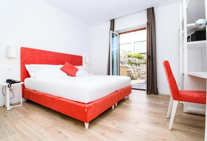 اتاق استاندارد با بالکن, Isabella Sorrento