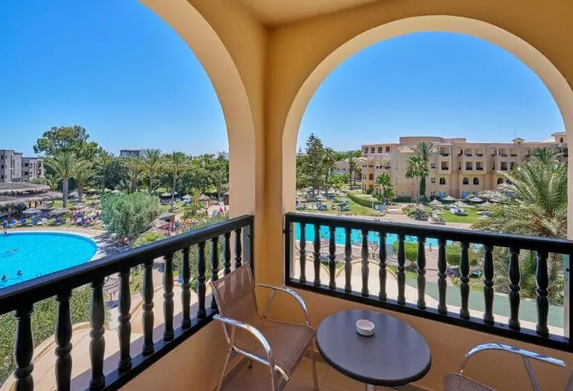 اتاق لوکس خانوادگی, Royal Kenz Thalasso & Spa