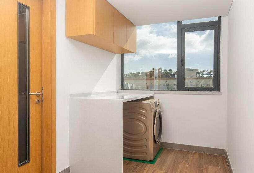 סוויטה משפחתית, Sanya South China