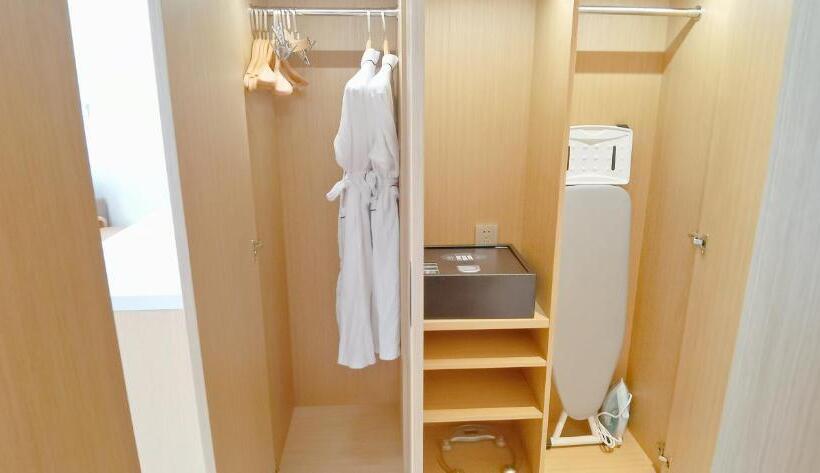 חדר סטנדרט לשלושה, Sanya South China