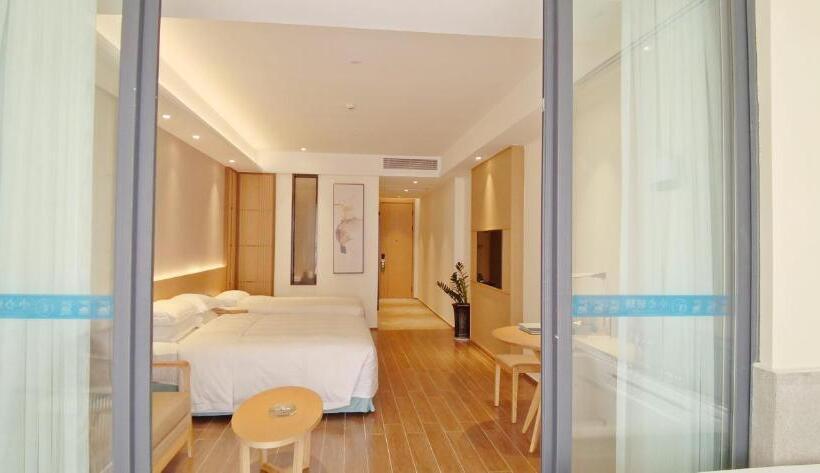 חדר סטנדרט לשלושה, Sanya South China