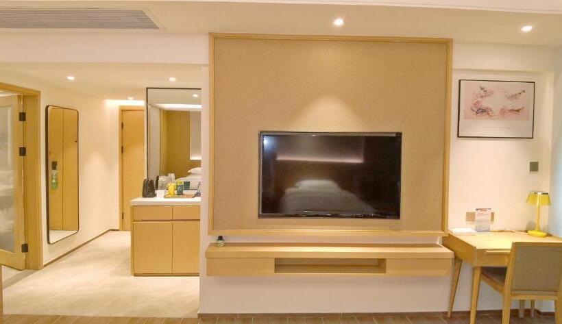 חדר דלוקס לשלושה, Sanya South China